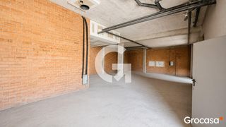 Local Comercial a AV ONZE SETEMBRE