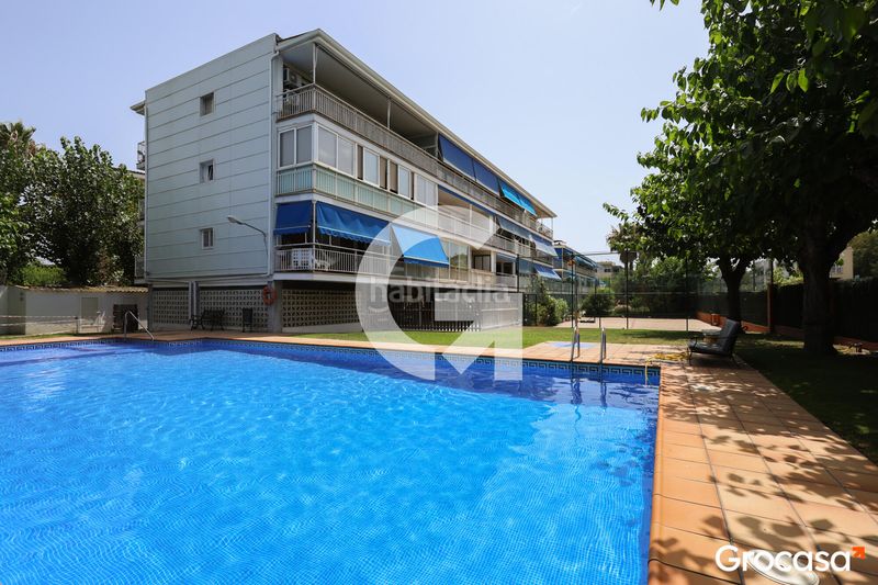 Foto f5ae189a-02c0-4f71-a32e-cf81c3a76a53. Àtic amb calefacció aparcament piscina a Gava Mar Gavà