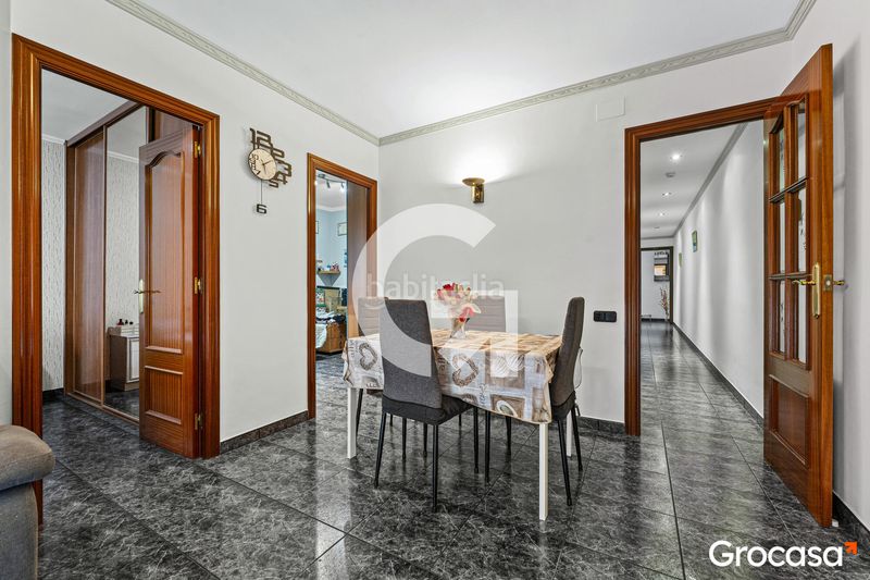 Foto 99a2f246-b1ec-46a0-874d-719786528efc. Etagenwohnung mit heizung in Pubilla Cases Hospitalet de Llobregat (L´)