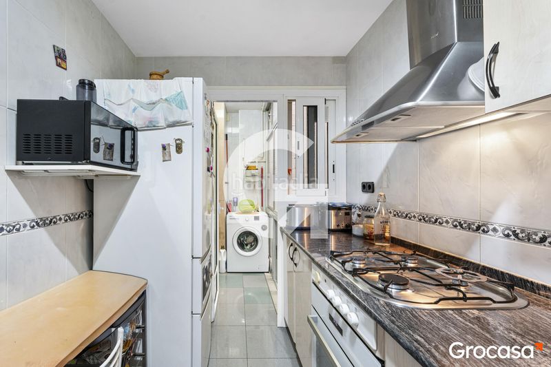 Foto bb8e2bda-9ec0-40c5-894b-7fd5c6683d11. Etagenwohnung mit heizung in Pubilla Cases Hospitalet de Llobregat (L´)