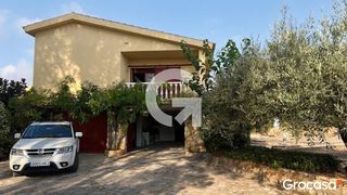 Country house  Cl valls. Auténtica masía catalana con esencia marinera, a solo 5 minutos