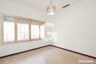 Piano terra  Cl treball. Planta baja a reformar en av. leramprunya