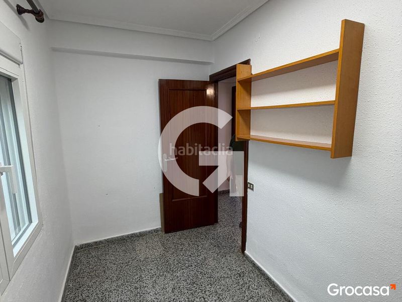 Foto 4d486621-2e39-4280-994d-12061bee7a62. Pis a Centro puerto Sagunt