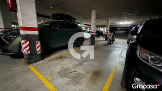 Aparcament cotxe a AV VIA EUROPA