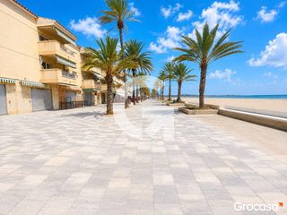Pis  Cl girona de. Un hogar cerca del mar para hacerlo tuyo