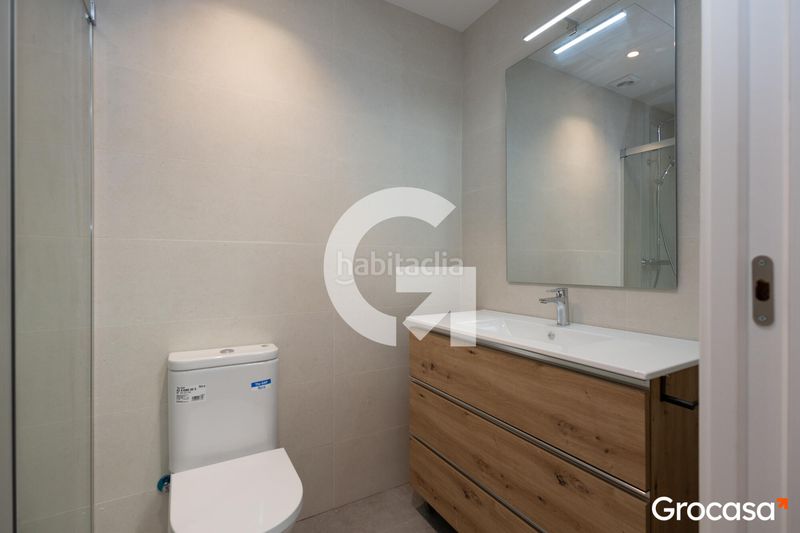 Foto c8b24dbe-8fd1-49a7-ac82-8c7d0a09f409. Casa adossada amb calefacció a Centre Rubí