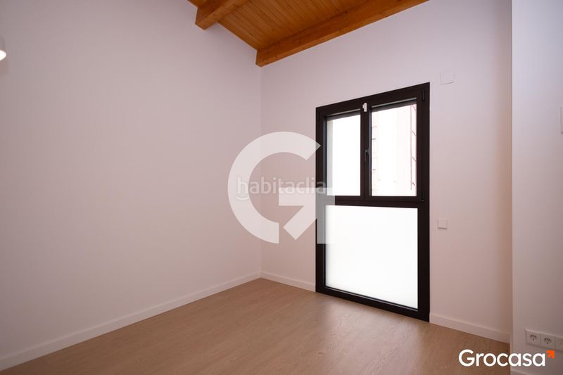 Foto f24feff7-2b40-4405-bdb4-874ac26f0523. Casa adossada amb calefacció a Centre Rubí