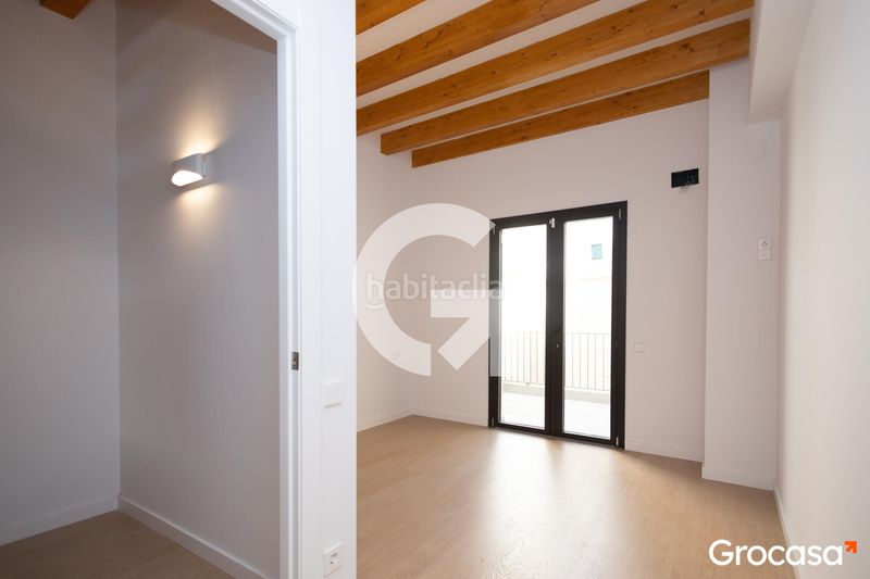 Foto f62203ab-73b1-41c7-921a-8dd82f596c57. Casa adossada amb calefacció a Centre Rubí