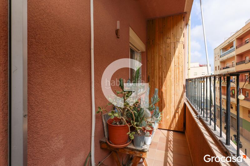 Foto b3fe0799-17b3-4871-80af-1a0691790469. Pis amb calefacció a Turó de la Peira Barcelona
