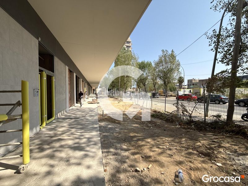 Foto 5b95111d-ef38-4aa0-8e4c-be267d62096a. Local comercial local obra nueva en Eixample Mataró