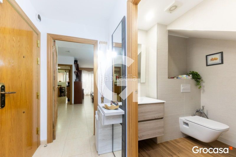 Foto d67f93b0-8461-4c66-b7dd-247840651333. Dúplex  en venta en Centre. en Centre Rubí