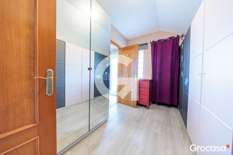 Foto 38c6e833-d861-4fe2-9b5f-92ee475a37cd. Casa amb calefacció aparcament a Can Font-Ca n'Avellaneda Castellar del Vallès