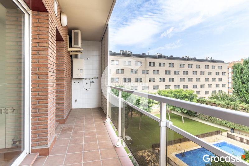 Foto 4667bf11-d68b-4363-ba5d-676657eb139a. Flat with heating parking in Eixample Sant Joan Despí