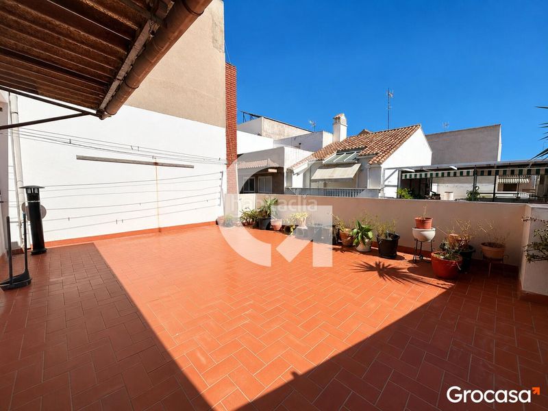 Foto c6582a21-0e0d-4d21-8742-30a7fe050628. Casa amb aparcament a Centro puerto Sagunt