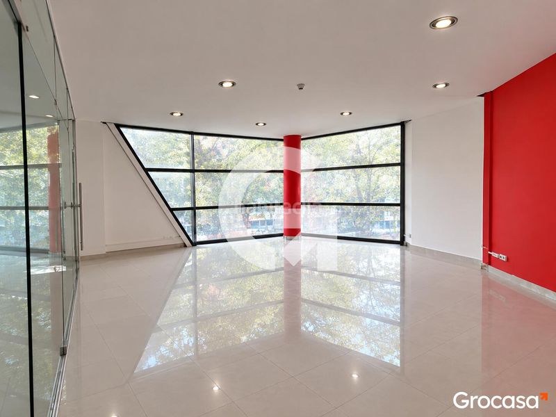Foto b9df7958-370a-4c85-b772-9831b40f7875. Business premise in Sant Ildefons Cornellà de Llobregat