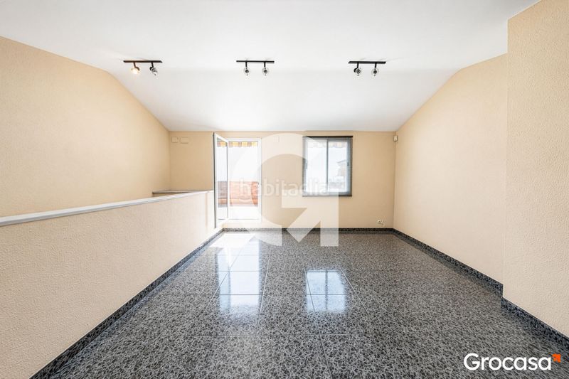 Foto 4897277f-26a0-4624-94e7-bf25bc3985a3. Casa amb calefacció aparcament a Les Arenes - La Grípia - Can Montllor Terrassa