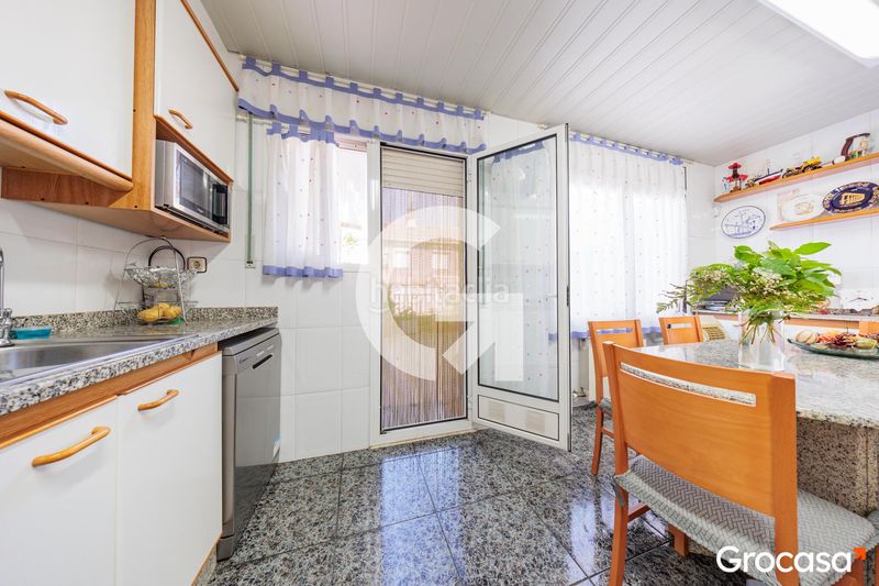 Foto 6a982f92-4112-434c-83aa-ee83046342bc. Casa amb calefacció aparcament a Les Arenes - La Grípia - Can Montllor Terrassa