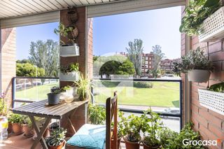Flat  Av generalitat. Oportunidad con balcon y ascensor en torreblanca