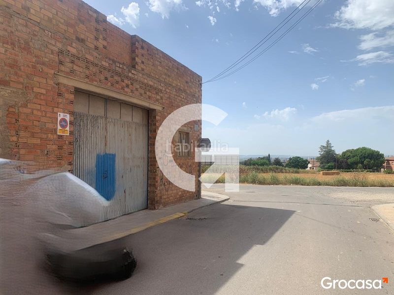 Foto 9c4b1595-fddd-4d18-a5a3-0f7779f4c7ec. Local comercial a Almacelles