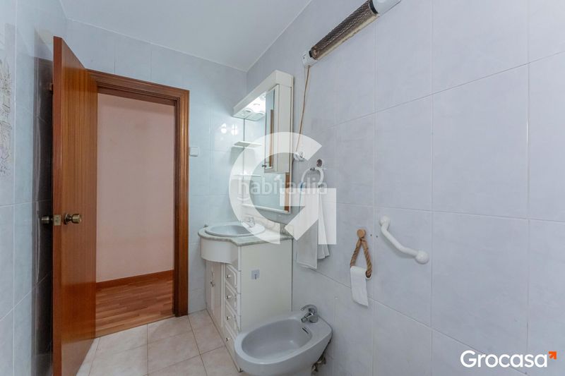 Foto f98c550e-7847-4371-9a12-f7cf837fd1c9. Pis a Riera Cornellà de Llobregat
