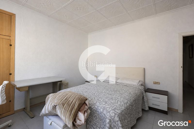 Foto 0d8336ac-e27a-494e-9a86-1fee25570c3f. Pis a Egara Terrassa