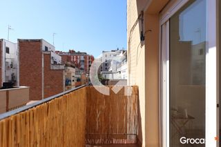 Piso  Cl sant josep de. Reformado con balcon y ascensor