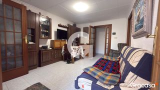 Etagenwohnung  Cl mexic. Piso de 3 habitaciones por 149.900