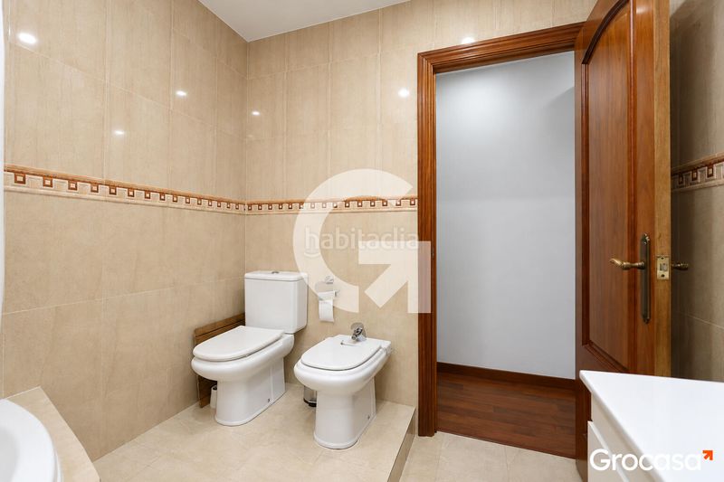 Foto 0a273a08-fd49-42b9-a424-c57c26b2d876. Piso  de 2 habitaiones con terraza y parking en Sant Vicenç dels Horts