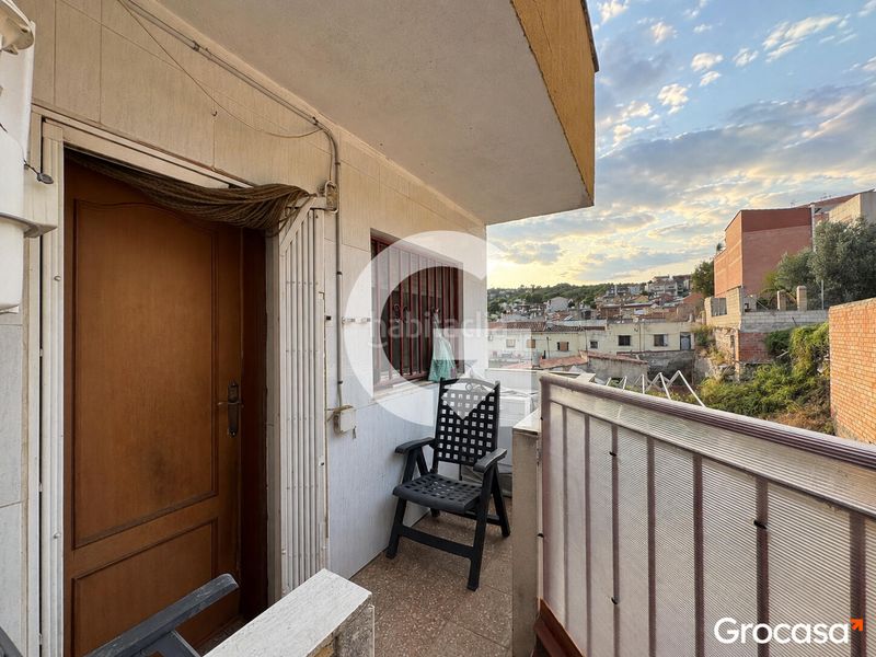 Foto 5e90c4ea-1918-4fc0-91ab-f24b0fbdd5f4. Piso  de 2 habitaiones con terraza y parking en Sant Vicenç dels Horts
