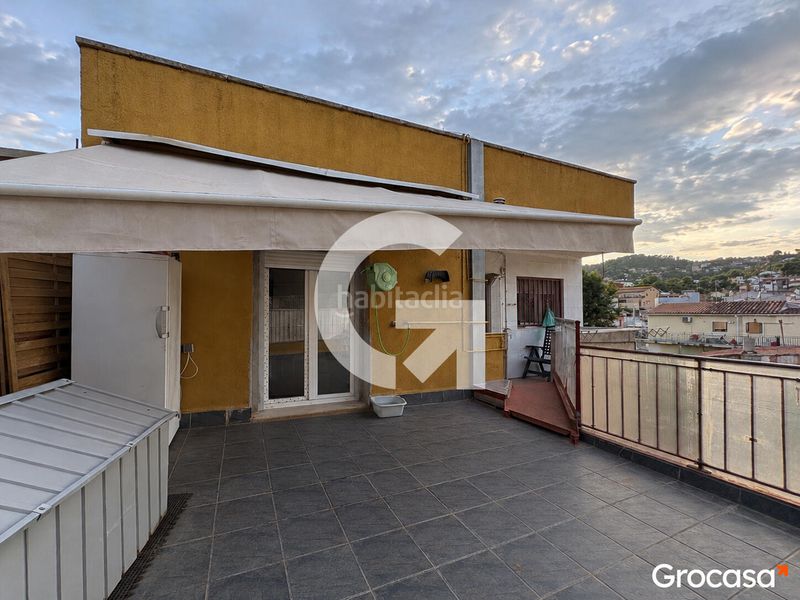 Foto d0a96b49-cf8a-4d7f-876e-07f6a6536789. Piso  de 2 habitaiones con terraza y parking en Sant Vicenç dels Horts
