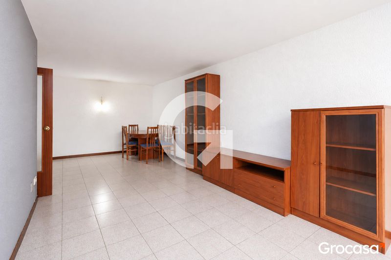 Foto c8e08c5d-e889-4f64-a794-78e1507503e5. Piso  de 3 habitaciones en monturiol en Centre Rubí