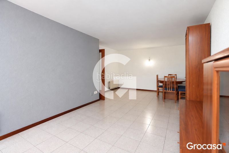 Foto cdadbb5a-099c-49bc-bb3b-8b4148cd8fea. Piso  de 3 habitaciones en monturiol en Centre Rubí