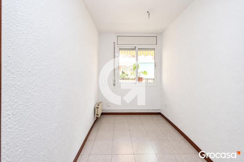 Foto d7969eed-3d02-4905-8fbb-cb7be620858f. Piso  de 3 habitaciones en monturiol en Centre Rubí