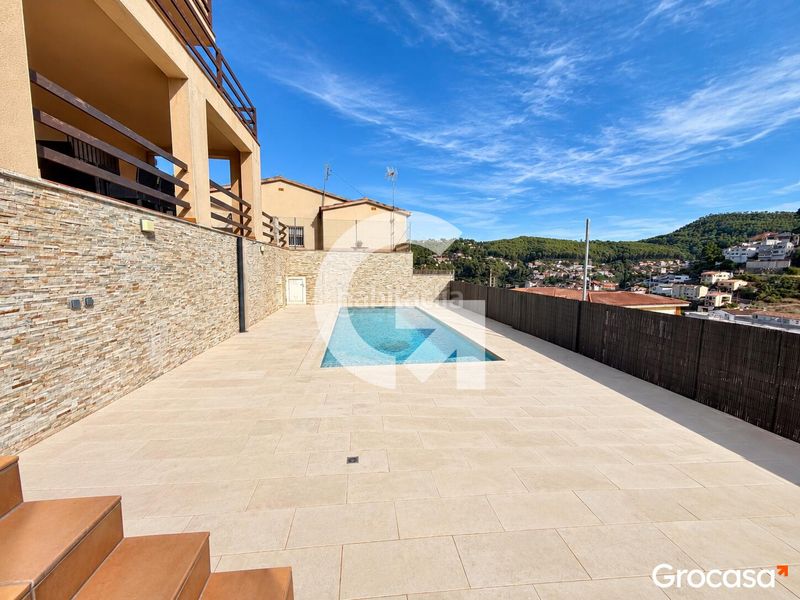 Foto a96f47b4-9168-4739-be3e-0ceccd26ee61. Casa amb calefacció aparcament piscina a Vallirana