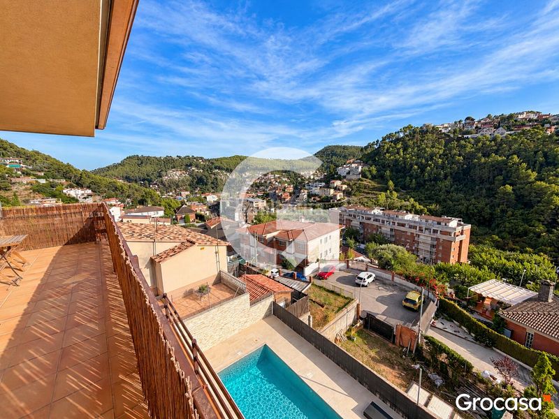 Foto efe1c9b5-8ceb-4a1f-bcab-e35507136e3f. Casa amb calefacció aparcament piscina a Vallirana