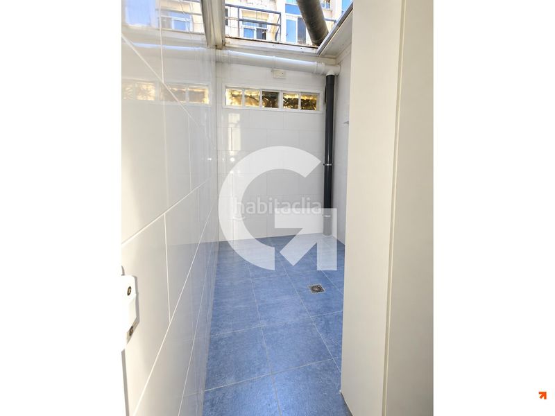 Foto ba4eedf1-c384-4a6a-af04-23998033b4db. Planta baixa amb calefacció a La Gavarra Cornellà de Llobregat