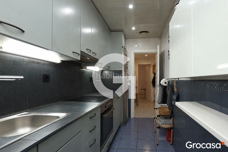 Foto 24bd335a-02d6-4681-a5e7-2ad4e76e1172. Ático  con gran terraza y vistas despejadas junto a plaza blanes en Prat de Llobregat (El)