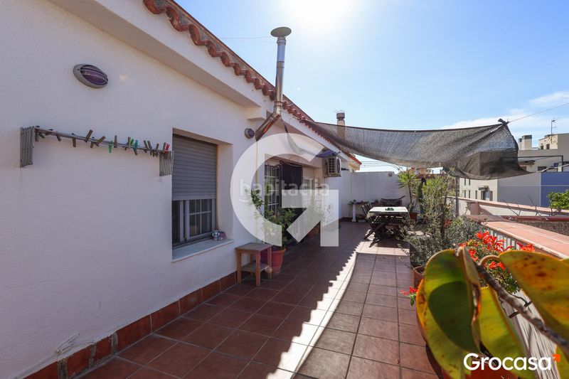Foto 5871da29-1f43-46d9-b5a2-dcd98727a8a4. Ático  con gran terraza y vistas despejadas junto a plaza blanes en Prat de Llobregat (El)