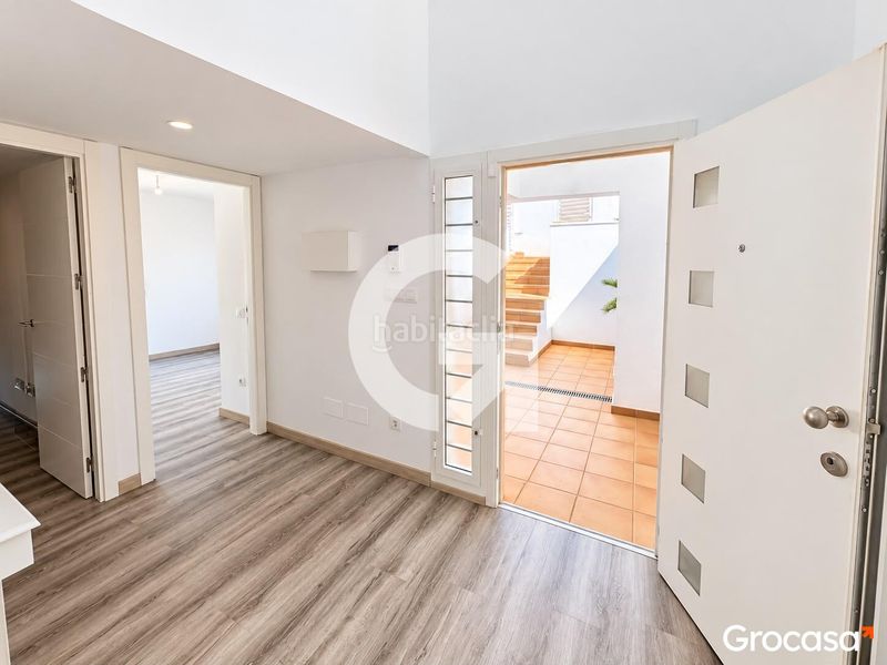 Foto 6f4b8eb9-65df-4e76-a49d-94d48a8282fa. Chalet en cl llebeig exclusiva casa con piscina privada y vistas al mar en Mas Mel en Calafell