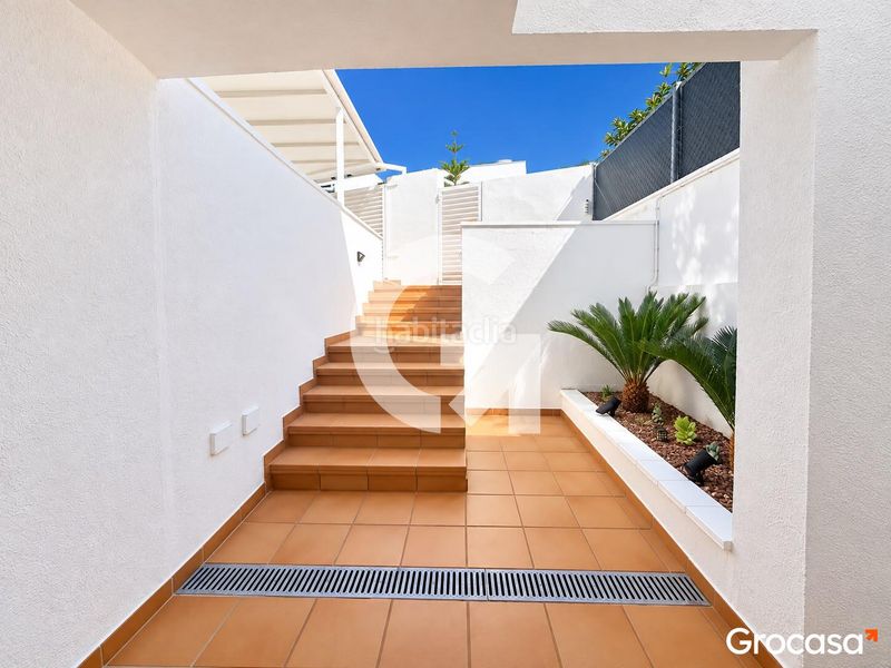 Foto fb70ee08-6de9-4cd8-8926-52e826003db0. Chalet en cl llebeig exclusiva casa con piscina privada y vistas al mar en Mas Mel en Calafell