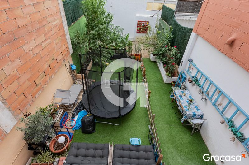 Foto eb267701-4c70-483e-a5b9-147adede4380. Casa amb calefacció a La Gavarra Cornellà de Llobregat