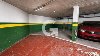 Aparcament cotxe a CL VILARDELL