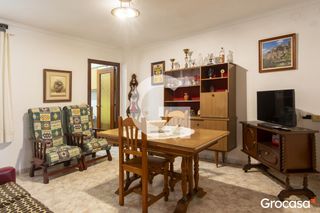 Pis  Cl aragon. Oportunidad con terraza privada