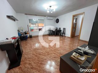 Appartement  Cl mare de deu de fatima. Piso de 3 habitaciones y ascensor en mercat