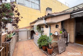 Zweistöckige Wohnung in Estruch-Eixample. Fantástico atico dúplex con balcón y terraza privada