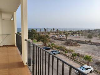 Pis  Mar azul. Apartamento en primerisima linea de playa junto al paseo maritim