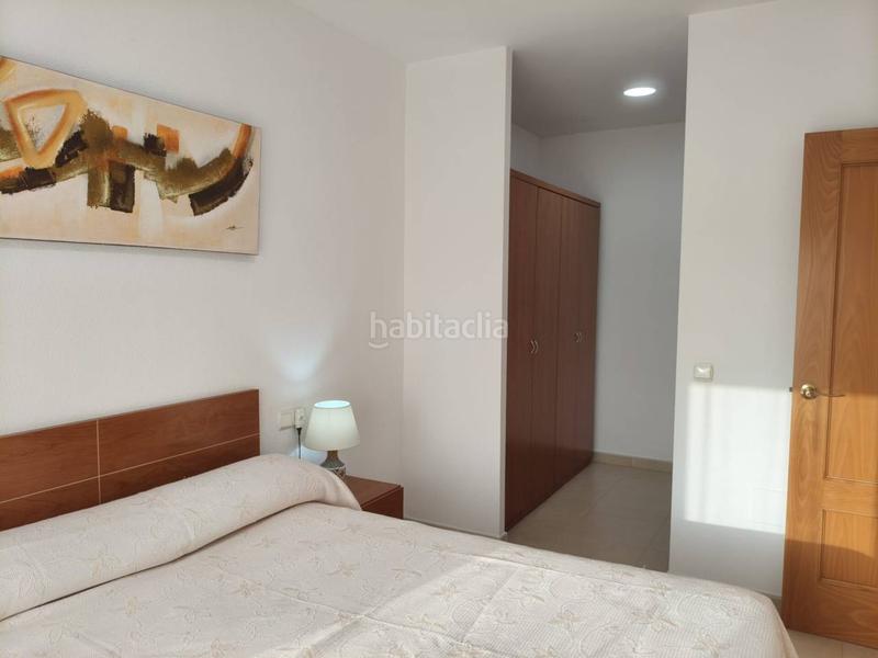 Foto 0f8d317c-bb14-45ec-a308-1efe3c7de7c1. Piso apartamento en primerisima linea de playa junto al paseo maritimo de Almerimar, con unas magnificas vistas, al mar y a l en Ejido (El)