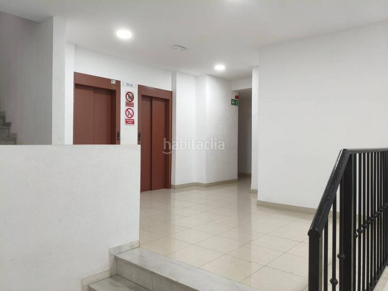 Foto 64bfaf22-8ec8-4417-ad4e-20c37e5432bb. Piso apartamento en primerisima linea de playa junto al paseo maritimo de Almerimar, con unas magnificas vistas, al mar y a l en Ejido (El)