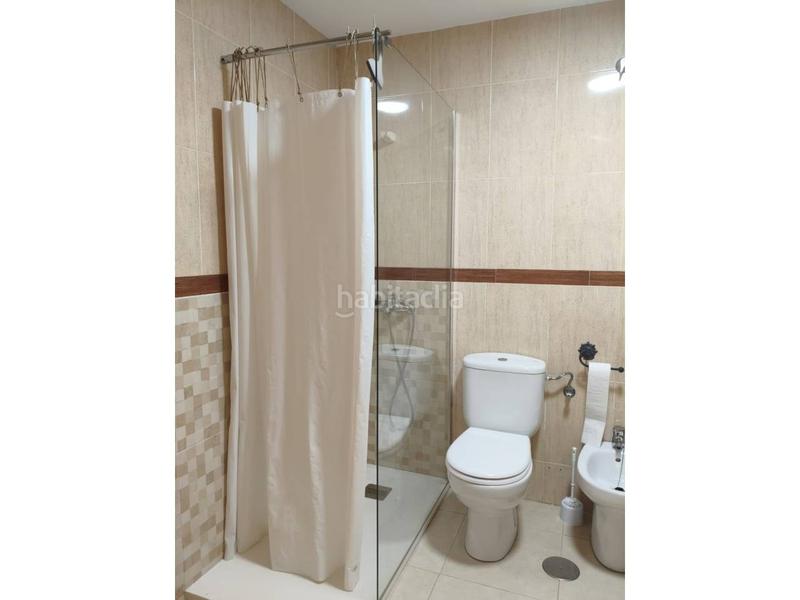 Foto 6ae5a421-2aed-40db-8e68-71b040f4f20f. Piso apartamento en primerisima linea de playa junto al paseo maritimo de Almerimar, con unas magnificas vistas, al mar y a l en Ejido (El)