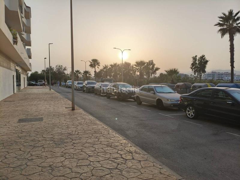 Foto 79b79578-4e63-41e4-b490-fce878e7dd65. Piso apartamento en primerisima linea de playa junto al paseo maritimo de Almerimar, con unas magnificas vistas, al mar y a l en Ejido (El)